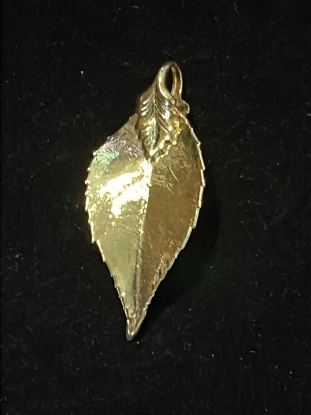 Gold Tone Leaf Pendant